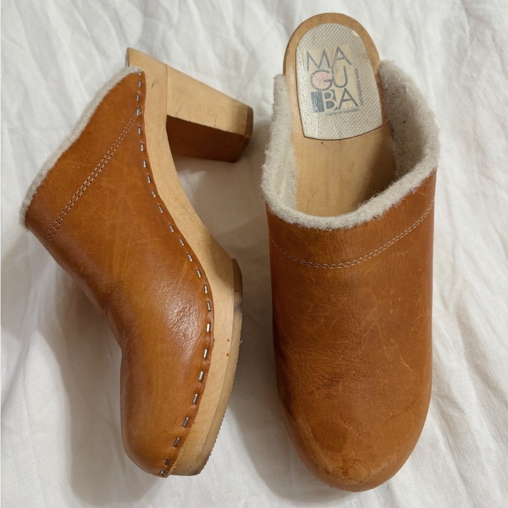 Maguba leather clogs / shearling lined